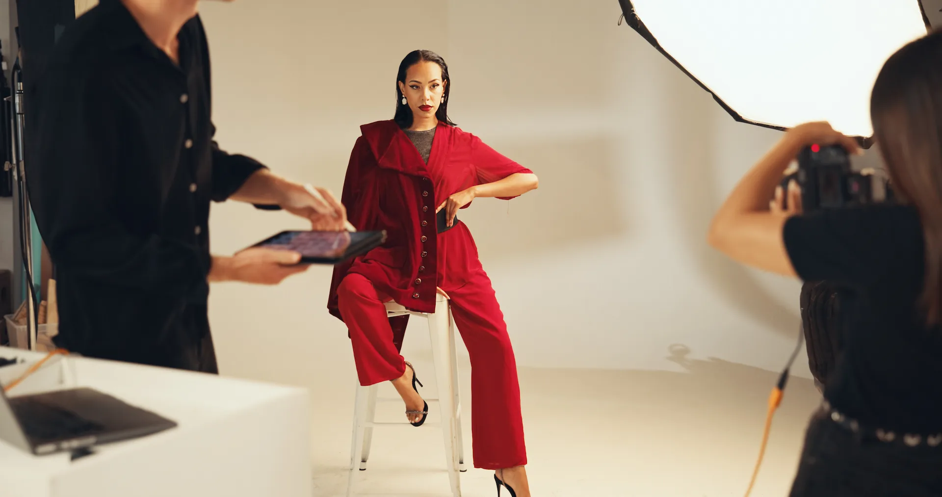 fashionable-woman-in-red-outfit